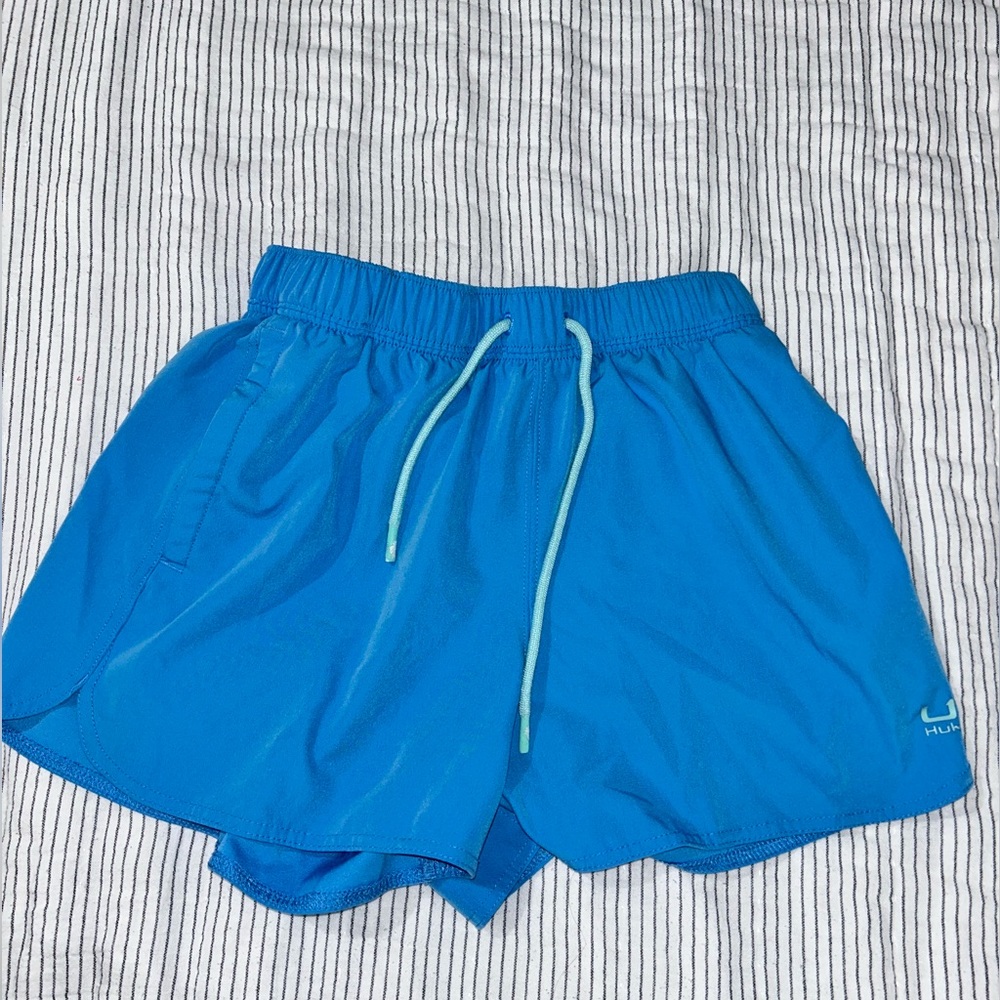 Huk shorts size S from Divers Direct